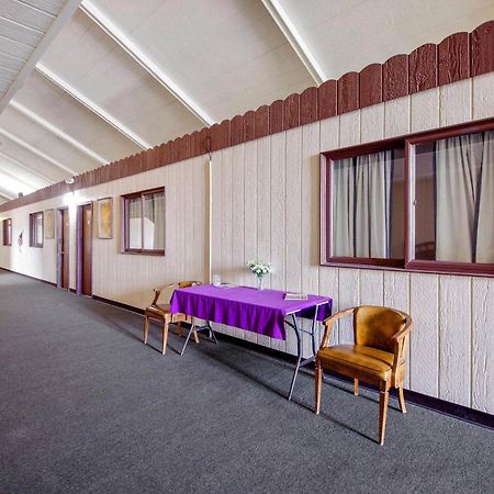 Oyo Hotel Cheyenne Wells - Us 40 Eksteriør bilde
