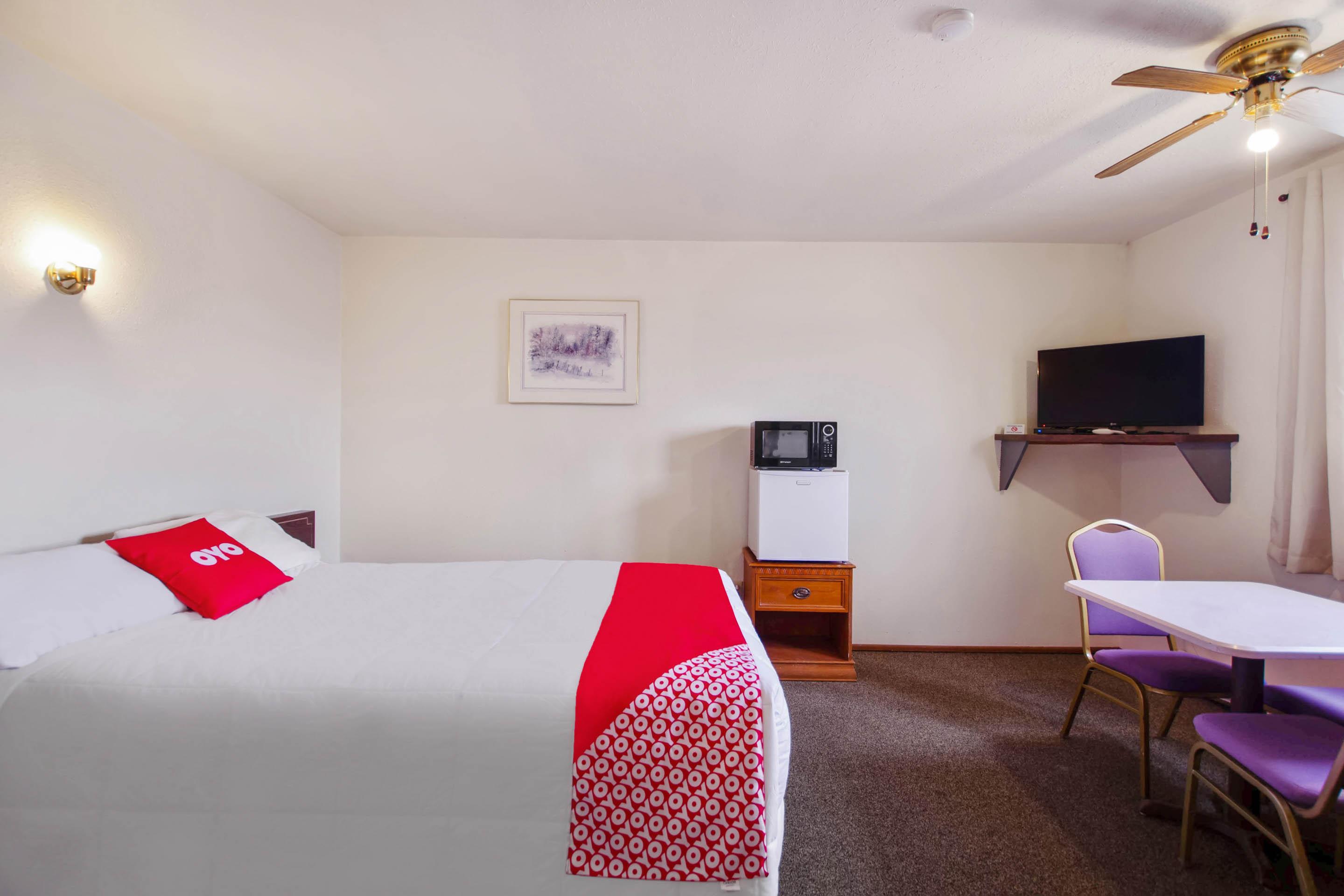 Oyo Hotel Cheyenne Wells - Us 40 Eksteriør bilde