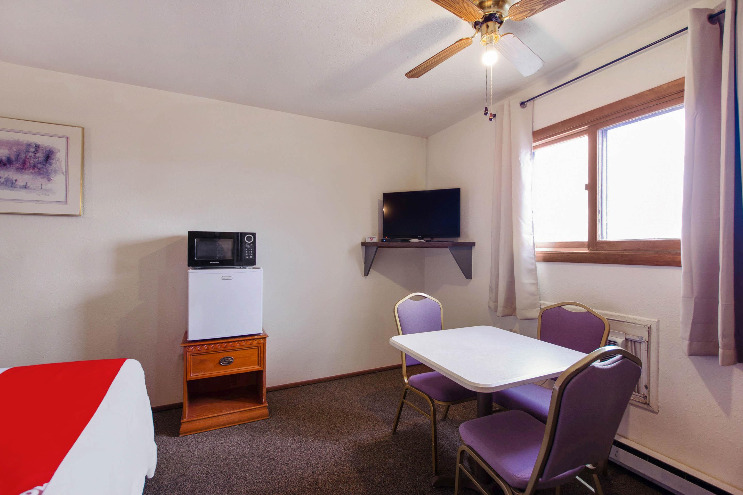 Oyo Hotel Cheyenne Wells - Us 40 Eksteriør bilde