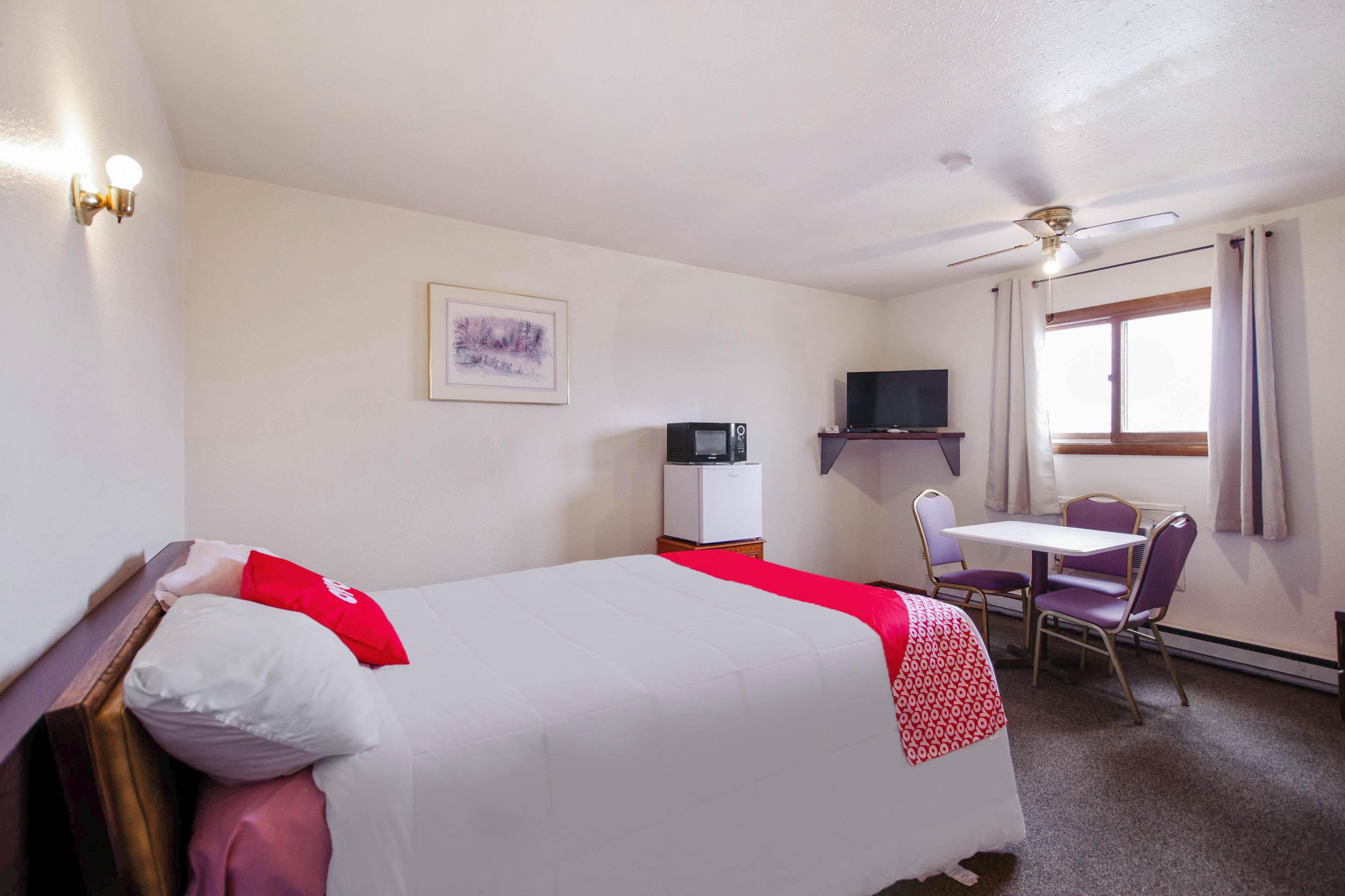 Oyo Hotel Cheyenne Wells - Us 40 Eksteriør bilde