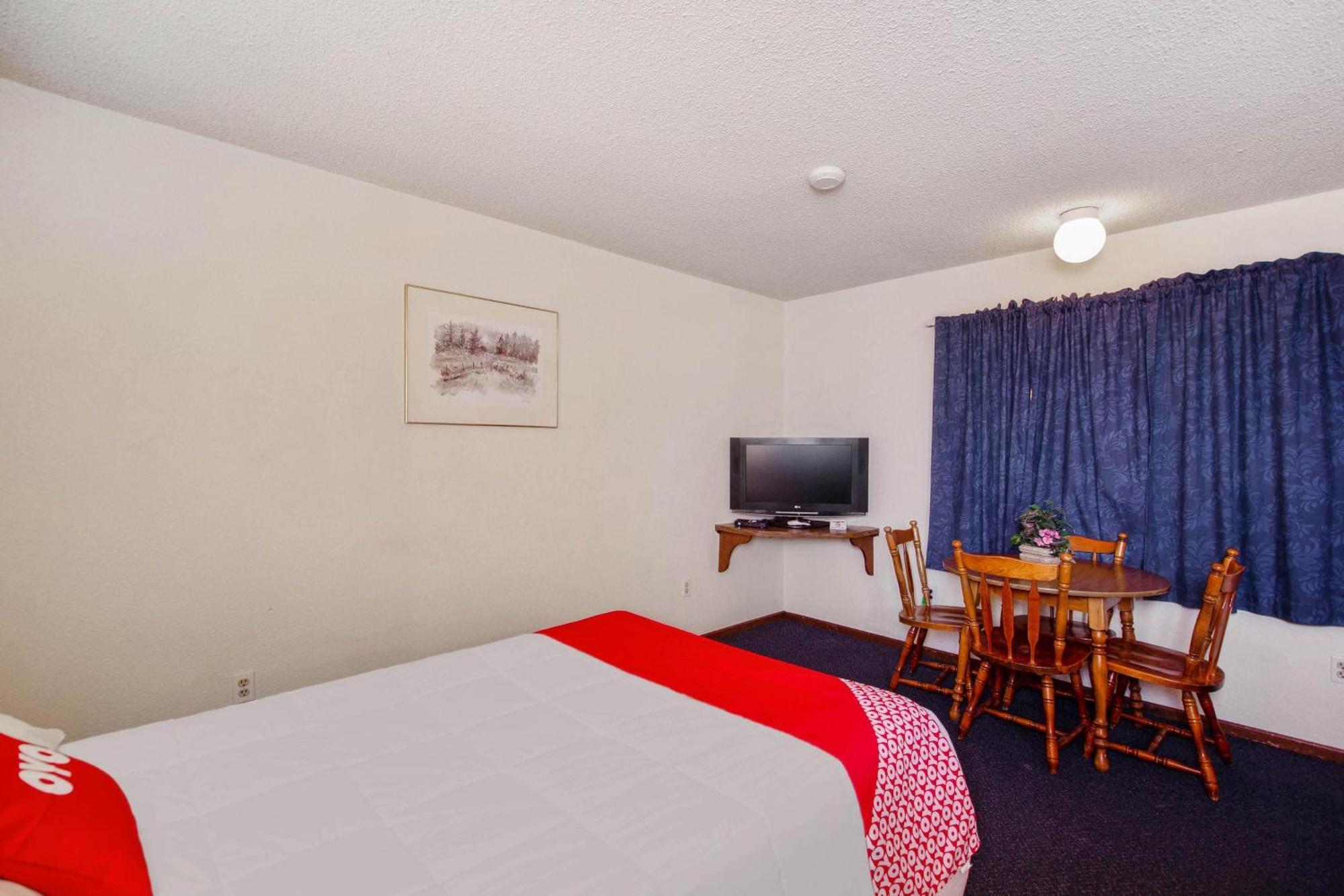 Oyo Hotel Cheyenne Wells - Us 40 Eksteriør bilde