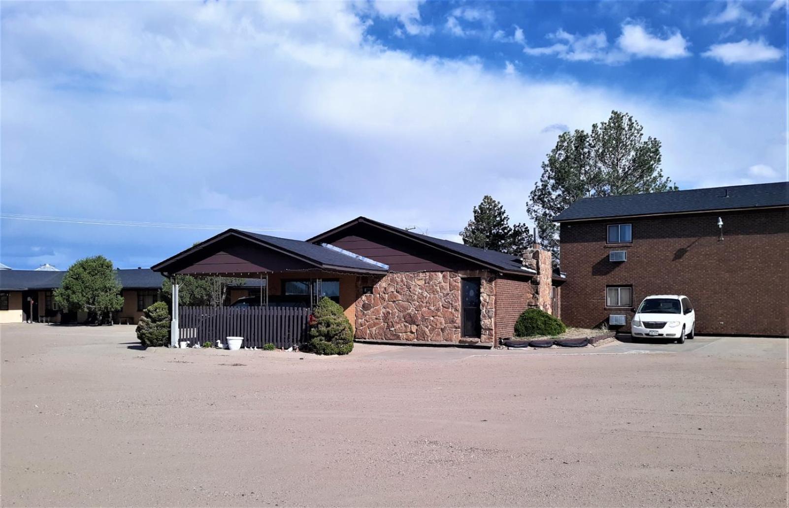 Oyo Hotel Cheyenne Wells - Us 40 Eksteriør bilde