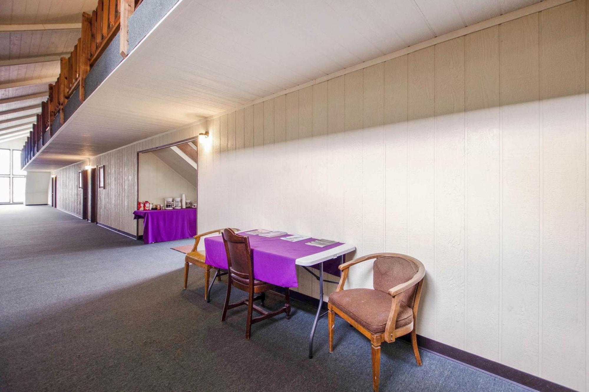Oyo Hotel Cheyenne Wells - Us 40 Eksteriør bilde